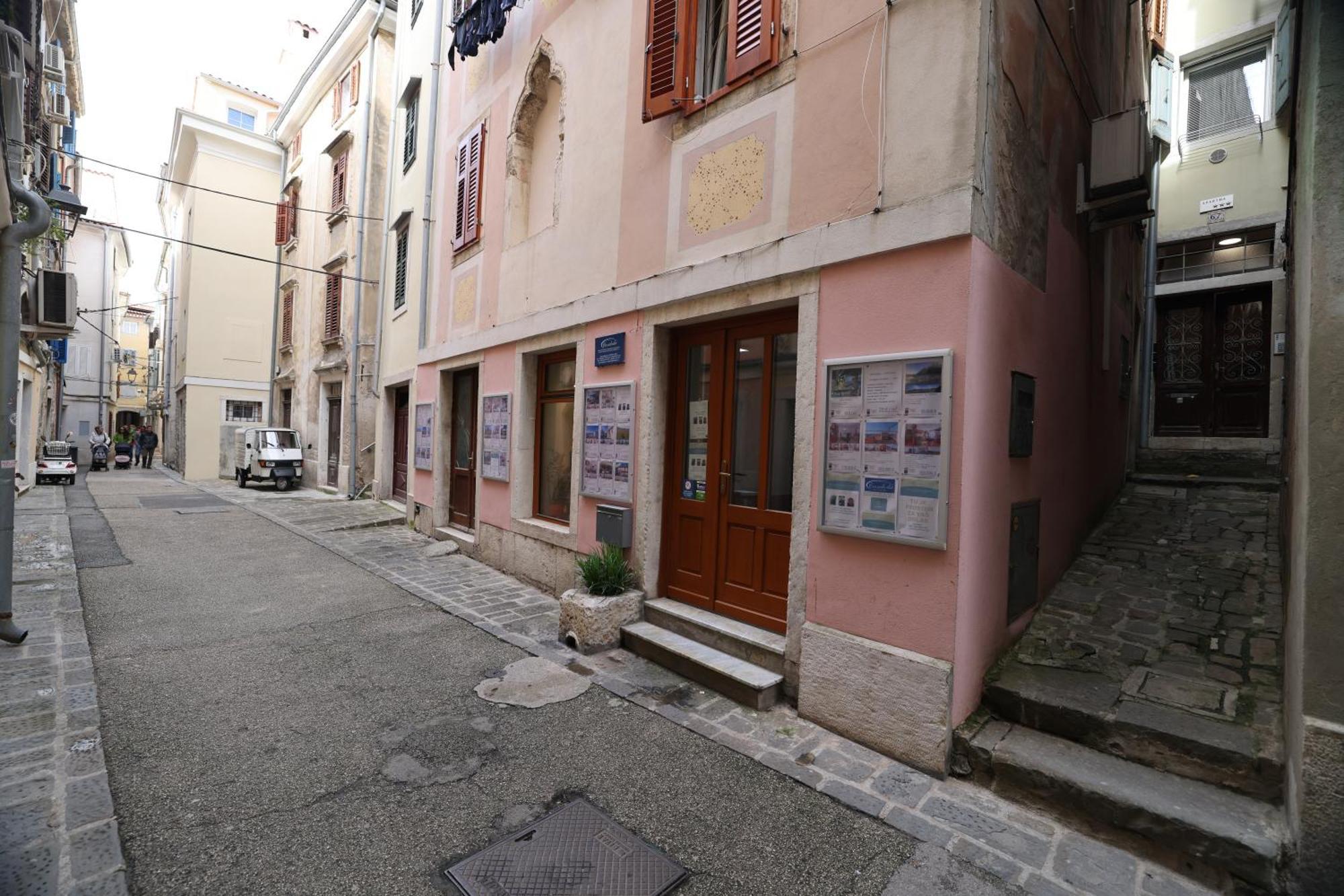 Mhouse Lägenhet Piran Exteriör bild